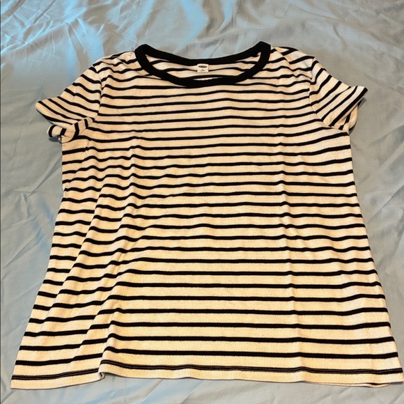Old Navy Black and White Striped Short Sleeve Tee - Picture 1 of 5